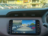 【日産純正 後方カメラ付きドライブレコーダー装着車】 映像/音声の記録はもちろん、映像再生時に走行軌跡や車速のわかるGPS搭載。事故時の客観的な検証に役立ちます。