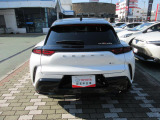 全てのクルマにロングラン保証が付いています。メーカー・年式問わず、全てのクルマに走行距離無制限の1年間無料保証。 (※改造車や特殊車両には、一部対象外となる場合がございます。)更にプラス1年または2年