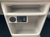 運転席側にシートヒーターが付いています。寒い日もすぐに温かくなり快適に過ごせます。