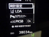 先進の安全装備ついてます。詳しい装備内容、仕様等につきましてはスタッフにお問合せ下さい。
