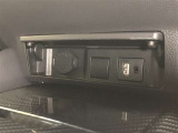 ナビゲーション用USB/AUX入力端子(音声)です。