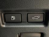 【パワーバックドア】スマートキーや運転席のボタンを押すだけでリアゲートが自動で開閉します!荷物を持っている時や、高い位置にあるバックドアを閉める際に便利な機能です♪