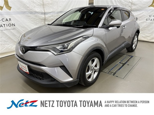 トヨタ C-HR 