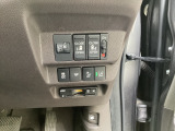 両側パワースライドドアは運転席からスイッチにて開閉可能です。ETCもビルトイン装備!