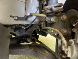 お車を安心してお乗りいただく為には、足回りの定期点検が欠かせません。サービスサポート(有償保証)では無料点検もご提供しており、安心のカーライフをお過ごしいただけるサポート体制が整っています。
