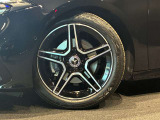 メルセデスの認定中古車「サーティファイドカー」世の中に存在する数ある中古車の中でも、メルセデス独自の厳しい基準をクリアした品質を持つ中古車です。「走行距離無制限保証」・「24時間ツーリングサポート」