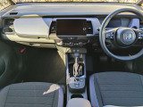クルーズコントロール、ステアリングリモコンスイッチも付いておりますので運転中の操作も楽々ですよ!