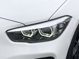 LEDのパワフルな白色光は太陽光の特性に近く、優れた視認性を発揮します。
