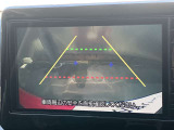 バックモニターで車庫入れまどらくらく、高感度カラーカメラですので僅かな光でもくっきりと見え、夜でも安心して駐車出来ます。