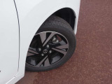 タイヤサイズは165/55R15になります。