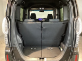 コンパクトボディーなのに、荷室はこんなに広々!たくさん荷物が積めますよ。