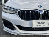 また、BMW正規認定中古車は、エマージェンシーサービスが自動付帯。24時間365日、皆様のカーライフをサポート致します。確かな安心のうえで、「駆けぬける歓び」をご堪能ください。