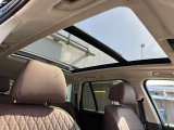 国道1号線に沿い横浜市営地下鉄「三ッ沢上町駅」から徒歩約10分。 BMW Premium Selection 横浜三ッ沢店 / 〒240-0062神奈川県横浜市保土ヶ谷区岡沢町322-3 / TEL:045-612-8488