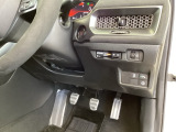 高速で便利なETCがあり、横滑りを防ぐVSAなどのスイッチは、運転席の右側、手の届きやすい位置にあります。