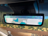 【デジタルインナーミラー】後席の大きな荷物や同乗者で後方が確認しづらい時でも安心!カメラが撮影した車両後方の映像をルームミラー内に表示。クリアな視界で状況の確認が可能です!