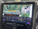 【パノラミックビューモニター】専用のカメラにより、上から見下ろしたような視点で360度クルマの周囲を確認することができます☆死角部分も確認しやすく、狭い場所での切り返しや駐車もスムーズに行えます。