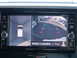 アラウンドビュ-モニタ-はクルマの真上から見ているかのような映像によって、周囲の状況を知ることで、駐車を容易に行うための支援技術です。