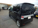 30台近くの展示車両をご用意し、ご来店お待ちしております。在庫は随時入れ替わっていますので、希望の車がない場合もちょくちょくサイトをご確認ください。