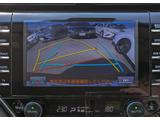 カラーバックモニターがついております!ステアリング連動ガイドラインが映し出されるので、駐車の際に非常に役に立ちます!!