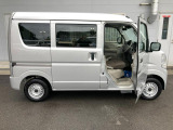 ドア開口部は広々としているので乗り降りしやすいです♪