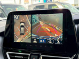 【全周囲カメラ】を装備!上から見下ろしたように見えるため運転が苦手な方でも安心して運転していただけます!