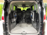 普段のお買い物や通勤、送迎等に十分な荷室スペースを確保しております。セカンドシートを倒すと、大きな荷物の積載も可能です♪