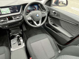 自動車保険も純正のクオリティを。BMWの正規ディーラーのみが取り扱い可能な、BMW専用自動車保険。専任のスタッフが皆様のカーライフを24時間365日サポート致します。