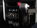 電動パーキングブレーキ・ブレーキホールドを装備してます。ホールド機能は信号待ちが多い一般道で疲労軽減になり、大好評です!
