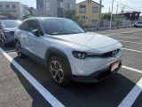 低価格で良質なお車を全社総台数2,000台以上の在庫からお選びいただけます。営業時間 10:00〜19:00