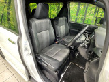 運転席シート廻りは使用感も少なく、良好な状態となっています。丁寧に使われていたことがよくわかりますね。