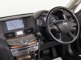 ★使いやすさや安全性を追求したステアリング周り!高級車ゆえにスイッチ類が多いのも特徴ですね!考え尽くされた配置ですぐに使いこなす事が出来ますのでご安心下さい!是非、体感してみて下さい!!