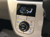 【オートエアコン】風量や吹き出し口を調整し、設定した温度に自動的に保ってくれる制御が付いているので、いつでも快適に過ごせます。