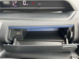 インパネアッパーボックス(運転席)/USBソケット (運転席1口・電源用)☆