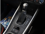 入庫時・販売時・納車前に、弊社基準の68項目に及ぶ点検整備を実施しております。