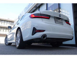 ドイツ本社と同様の教育を受けたBMW専門のメカニックが、100項目にも上るポイントを徹底的にチェック致します。その保証料が車両本体価格に含まれております。0078-6002-582225 BPS姫里へ