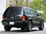 5.9L Magnum V8エンジン/RT専用チュ-ニング/RT専用装備多数/専用17AW(クロ-ム)/専用スポ-ツデュアルマフラ-/専用スポ-ツサスペンション/専用モノト-ンスポ-ツスタイル/専用ツ-トンインテリア/専用エンブレム