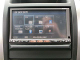 ナビはもちろんCD・DVDを楽しむことができます。またスマートフォンとナビをBluetoothでつなぐことで音楽を聴くことも出来ます
