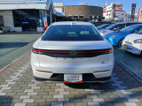 全てのクルマにロングラン保証が付いています。メーカー・年式問わず、全てのクルマに走行距離無制限の1年間無料保証。 (※改造車や特殊車両には、一部対象外となる場合がございます。)更にプラス1年または2年