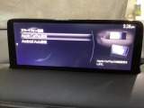 Apple Carplay・Android Auto対応!マツダ コネクト(コマンダーコントロール)でスマートフォンを操作して、通話、音楽を聴いたり、マップで目的地を調べることができます。