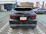 全てのクルマにロングラン保証が付いています。メーカー・年式問わず、全てのクルマに走行距離無制限の1年間無料保証。 (※改造車や特殊車両には、一部対象外となる場合がございます。)更にプラス1年または2年