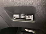 ハンドルの左下にETC2.0がついています。高速道路の料金所の通過も楽々です。 カードの取り出しもしやすい場所についています。