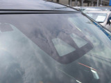 全てのクルマに車両検査証がついています。中古車オークション業界で確立された公正な基準を採用しています。トヨタ自動車によって、修復歴や状態を正しく判断できると認定された車両検査員が、1台1台検査し点数と
