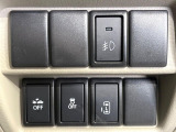 【パワースライドドア】スマートキーや運転席のスイッチでスライドドアの開閉が可能♪電動だから力を入れてドアを開ける必要が無く、小さいお子様でも、重い荷物を持っている時もラクに開け閉めできます♪