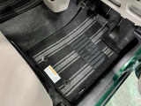 嬉しい純正フロアマット付き♪ 状態も良好です(^^♪