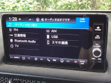 ナビ機能だけでなく、フルセグ、Bluetoothなどのオーディオ機能がついています!