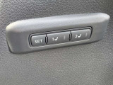 【店舗内紹介】商談ルームにはキッズルームなど完備しております。お子様連れのお客様でもごゆっくりお車をお選びいただけます。くじ引きなどのイベントもやっているのでお子様もお楽しみいただけます。