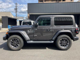 台形のホイールアーチはJeepの伝統です。