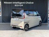 納車前に点検整備をさせていただきます。もちろん全車走行距離無制限のワイド保証付きですので安心してお乗りいただけます。