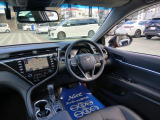 中古車を購入する場合、「車両本体価格」に加えて、税金や手数料などの「諸費用」を支払う必要があります。「法定費用:自動車税や自賠責保険等の国や自治体に払うことが法律上義務付けられている費用」「販売店手数