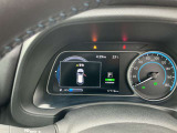メーター内で様々な車の設定やデータの確認もできちゃいます!